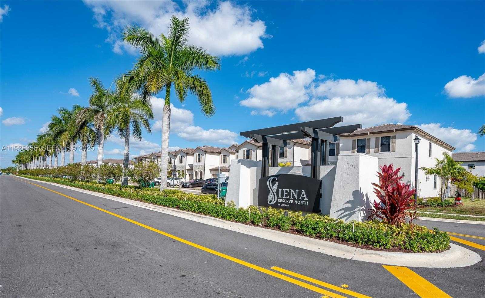 Small Image of 23061 SOUTH WEST 128TH PL, Miami Number 28