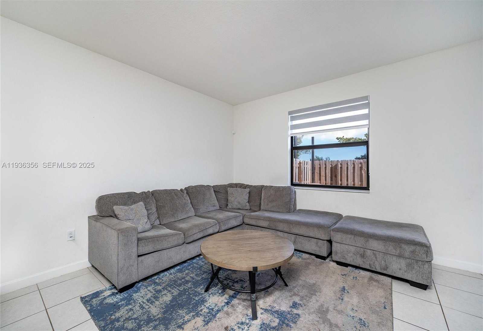 Small Image of 23061 SOUTH WEST 128TH PL, Miami Number 8