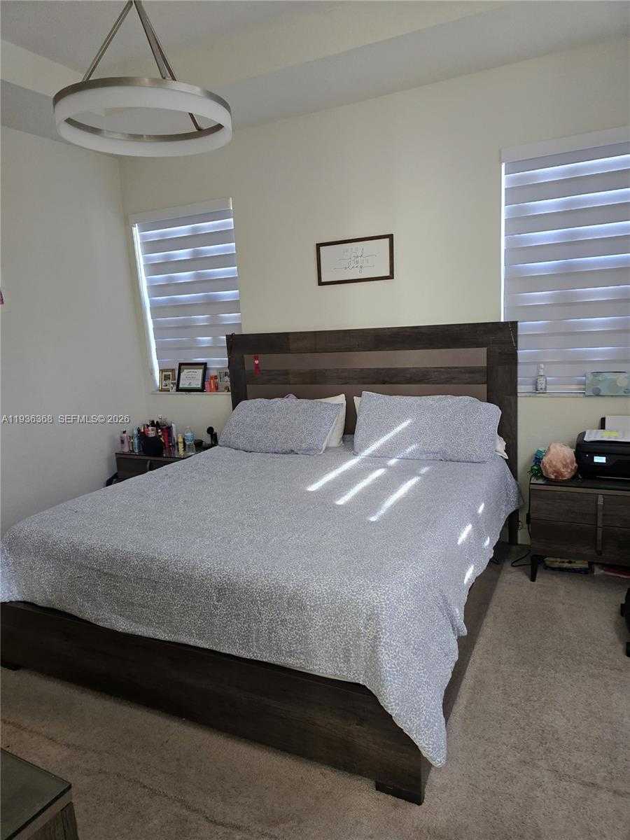 Small Image of 3368 WEST 105TH TER, Hialeah Number 6