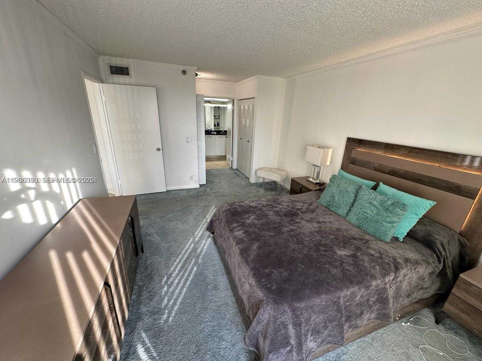 Small Image of 3300 NORTH EAST 191ST ST #518, Aventura Number 12