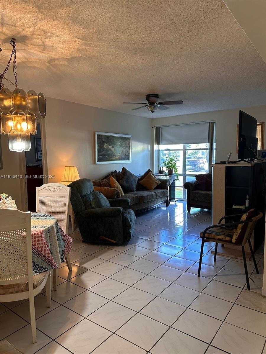 Small Image of 17560 ATLANTIC BLVD #109, Sunny Isles Beach Number 12