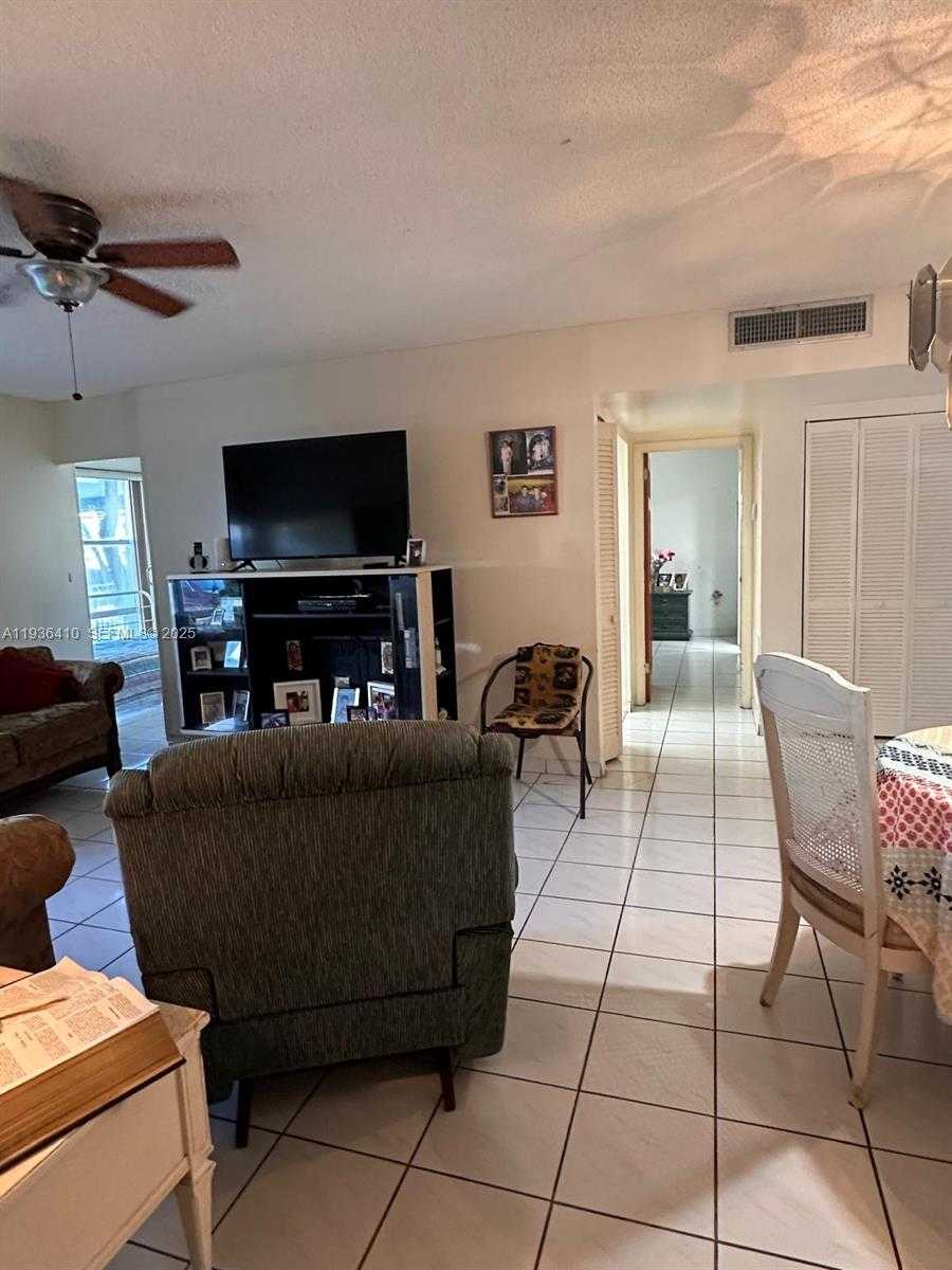 Small Image of 17560 ATLANTIC BLVD #109, Sunny Isles Beach Number 33