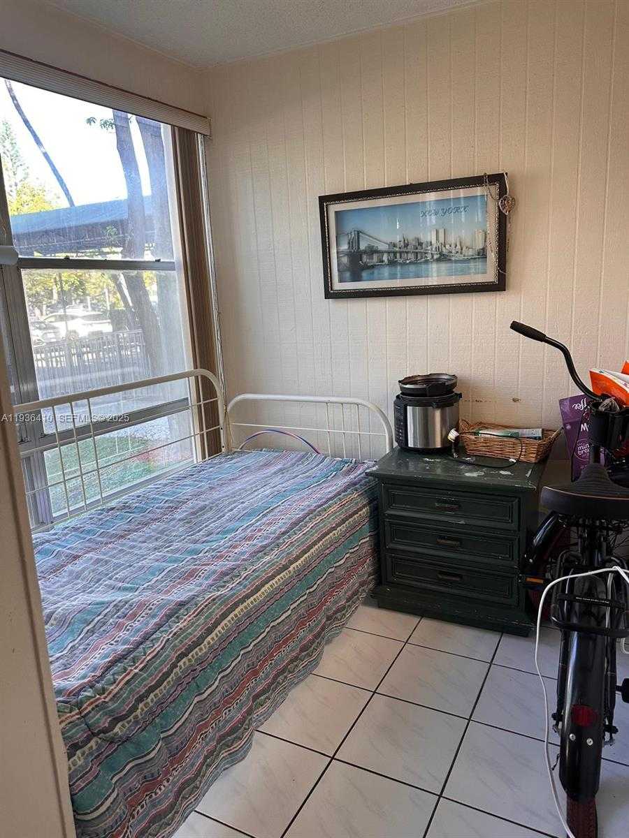 Small Image of 17560 ATLANTIC BLVD #109, Sunny Isles Beach Number 39