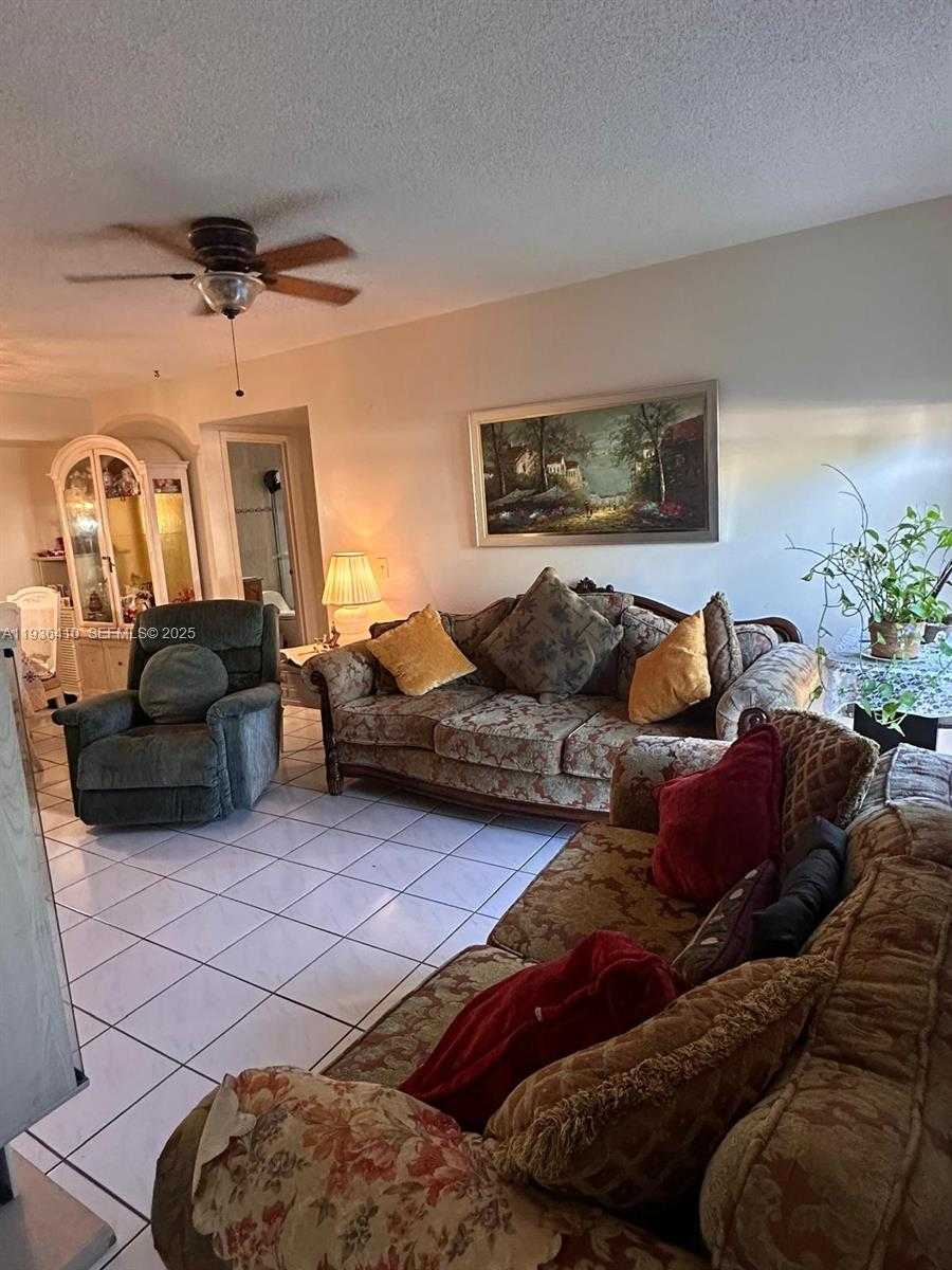 Small Image of 17560 ATLANTIC BLVD #109, Sunny Isles Beach Number 41