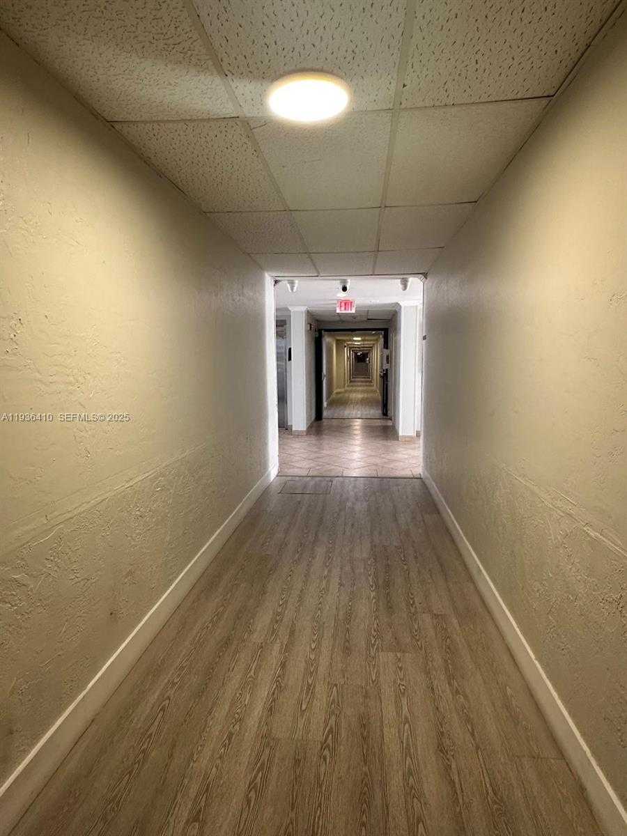 Small Image of 17560 ATLANTIC BLVD #109, Sunny Isles Beach Number 42