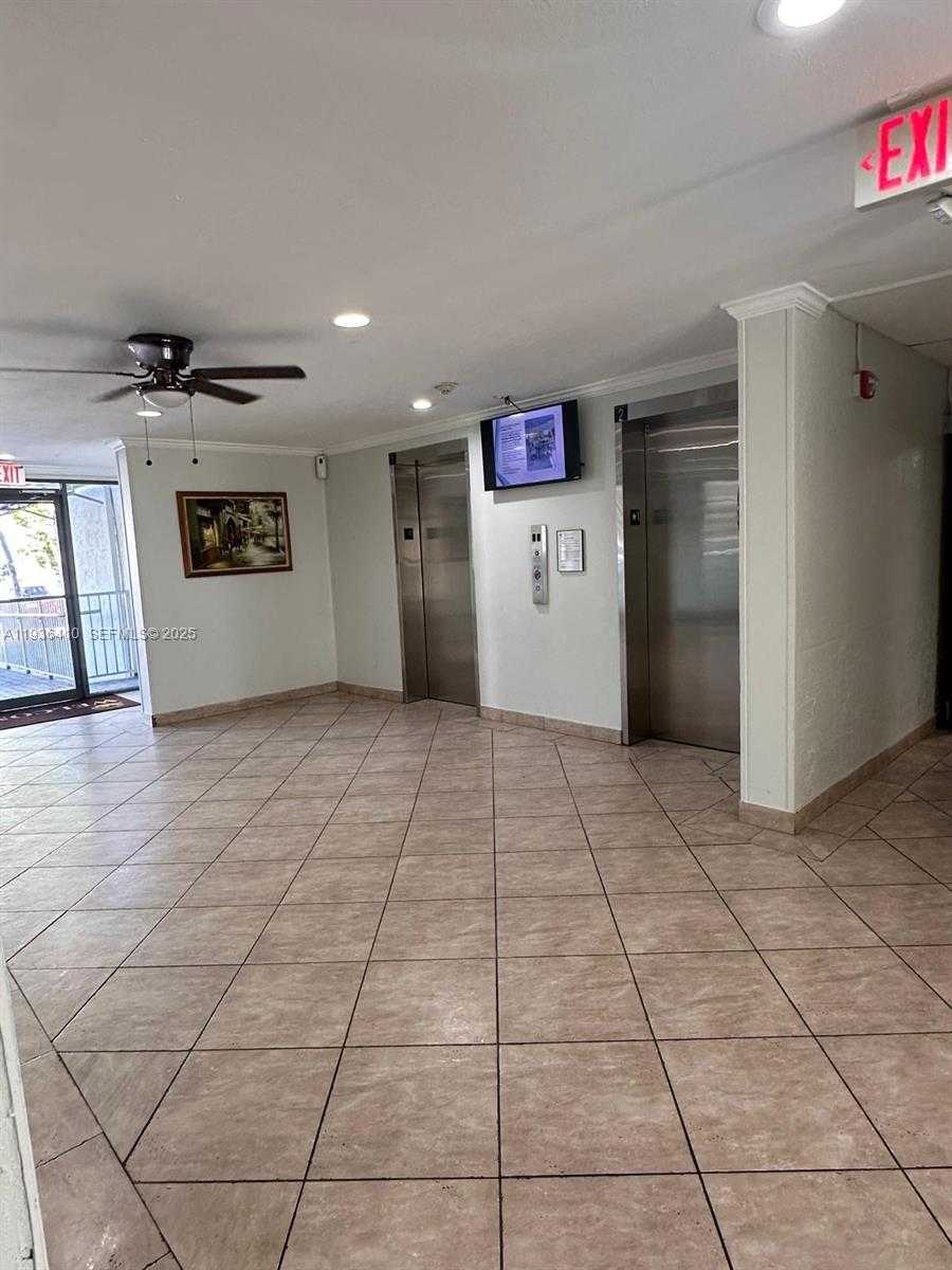 Small Image of 17560 ATLANTIC BLVD #109, Sunny Isles Beach Number 45