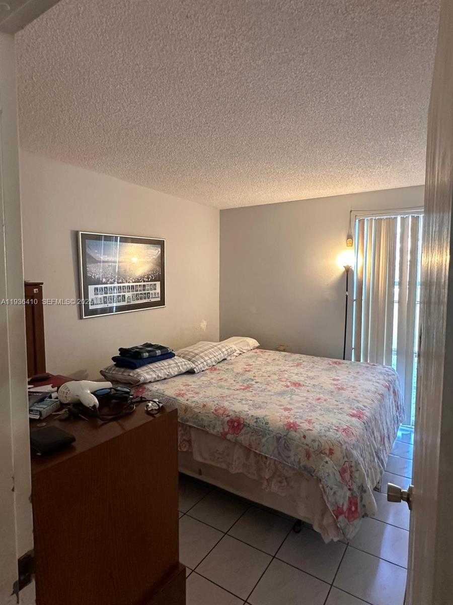 Small Image of 17560 ATLANTIC BLVD #109, Sunny Isles Beach Number 48