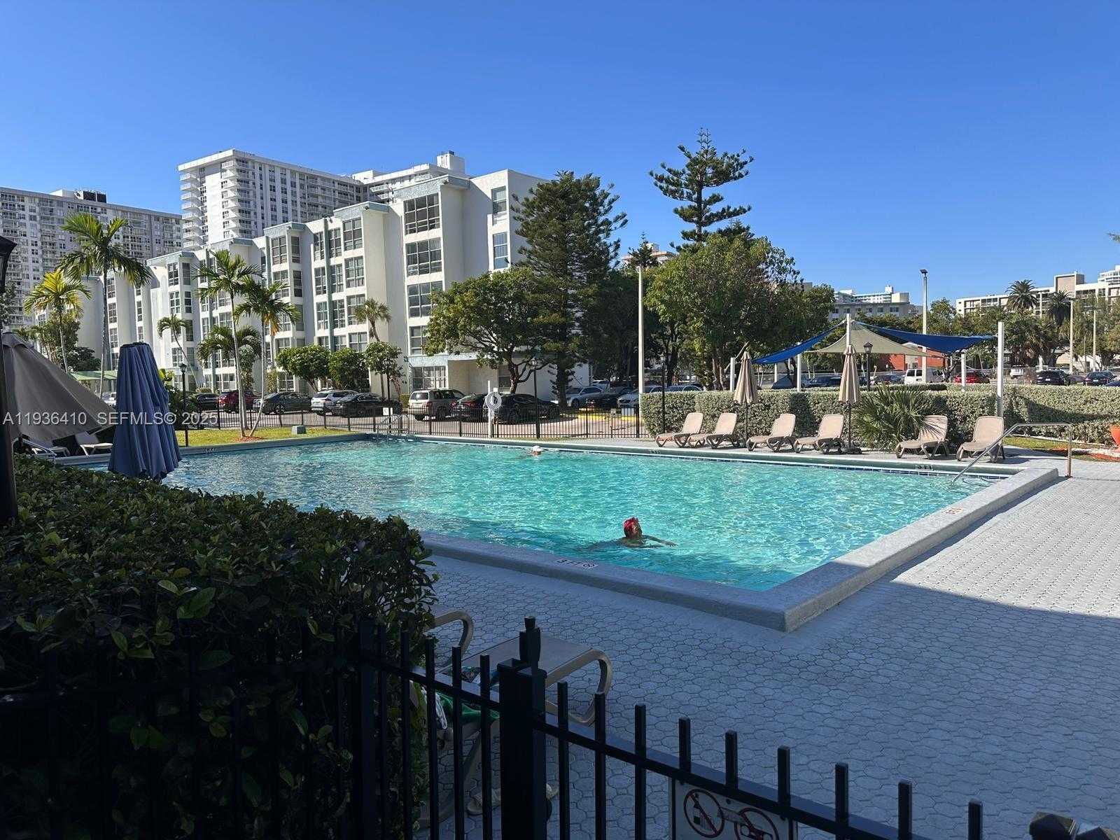 Small Image of 17560 ATLANTIC BLVD #109, Sunny Isles Beach Number 50