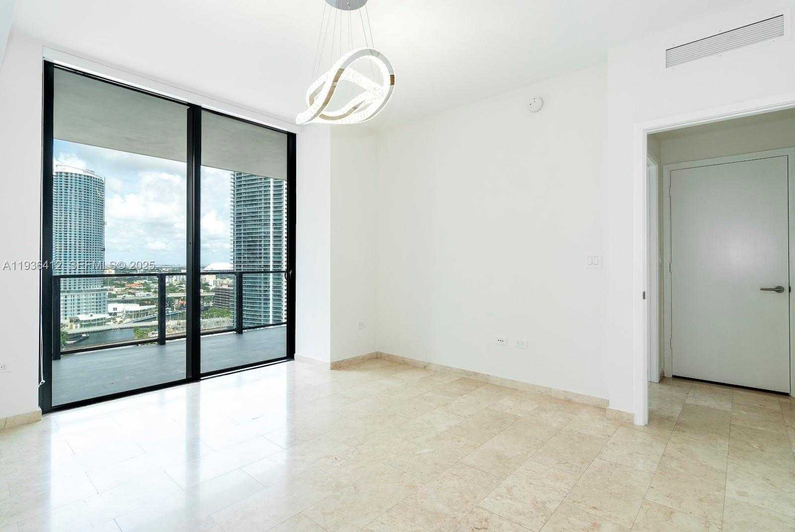 Small Image of 68 SOUTH EAST 6TH ST #2010, Miami Number 18