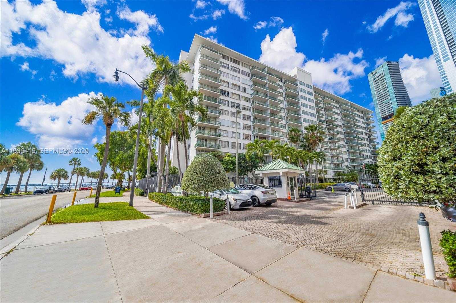 Small Image of 1408 BRICKELL BAY DR #316, Miami Number 5