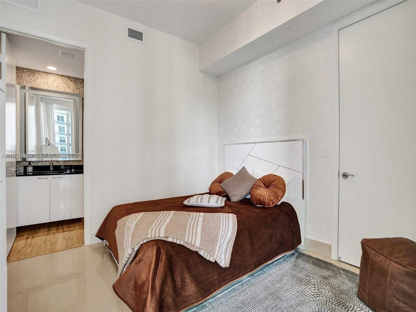 Small Image of 16001 COLLINS AVE #702, Sunny Isles Beach Number 33