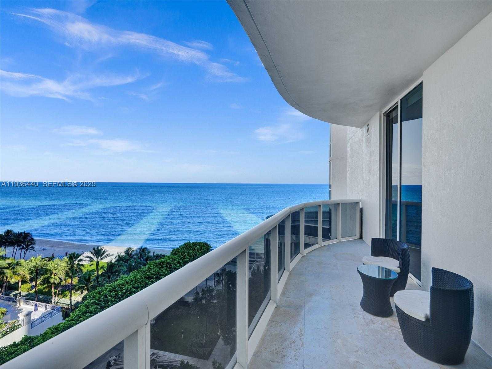 Small Image of 16001 COLLINS AVE #702, Sunny Isles Beach Number 4