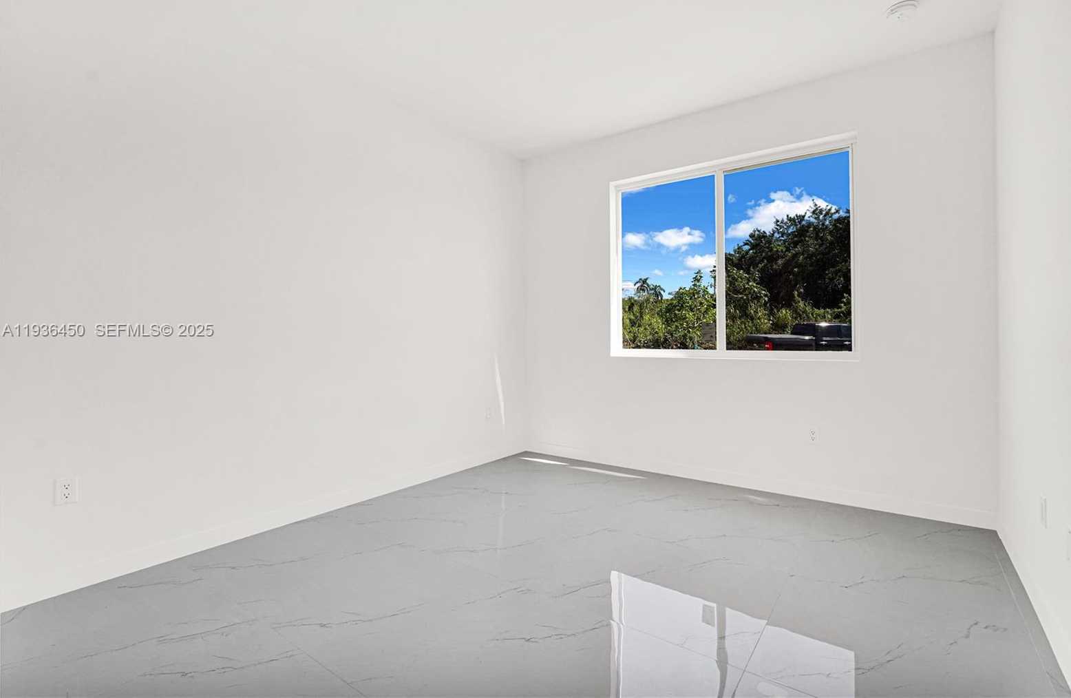 Small Image of 22445 SW 125th Ave, Goulds, FL 33170, USA Number 16