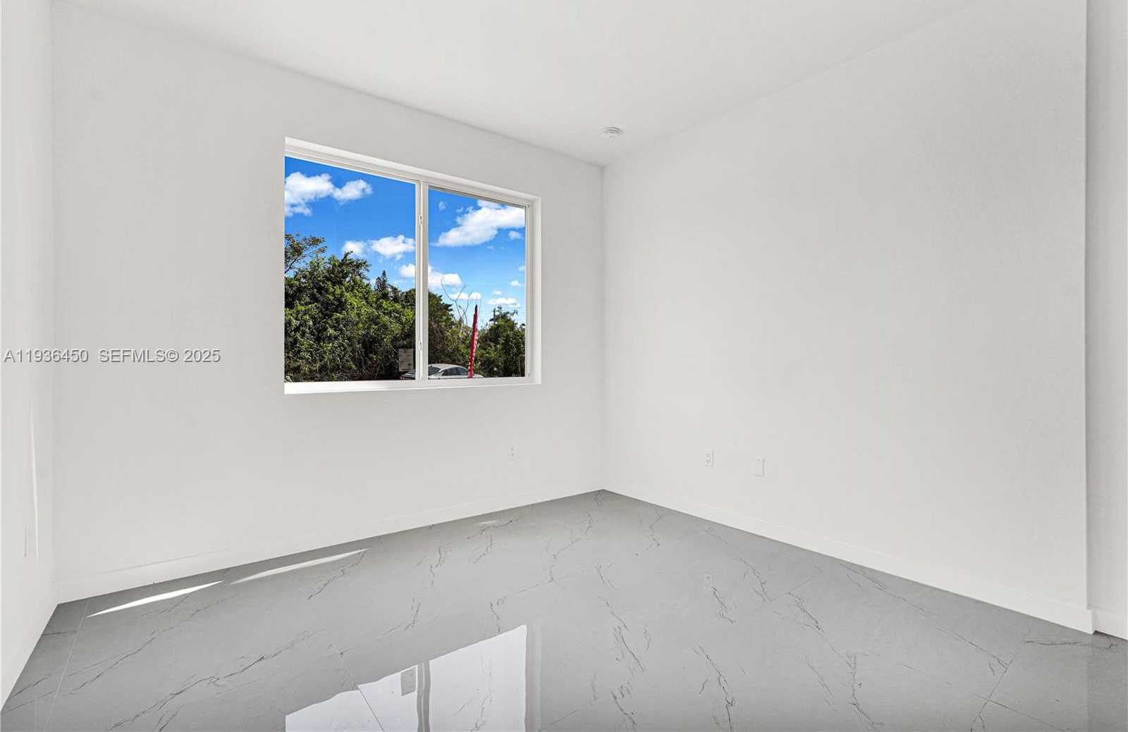 Small Image of 22445 SW 125th Ave, Goulds, FL 33170, USA Number 17