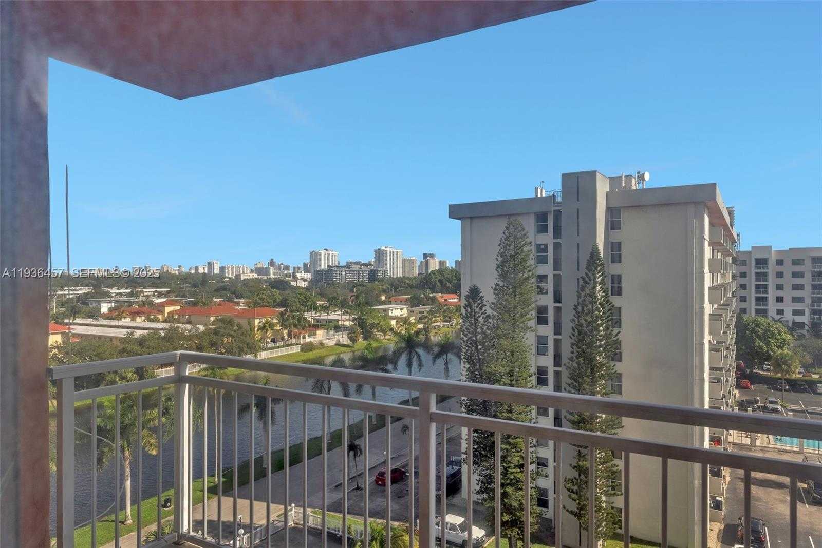 Small Image of 2025 NORTH EAST 164TH ST #809, North Miami Beach Number 18