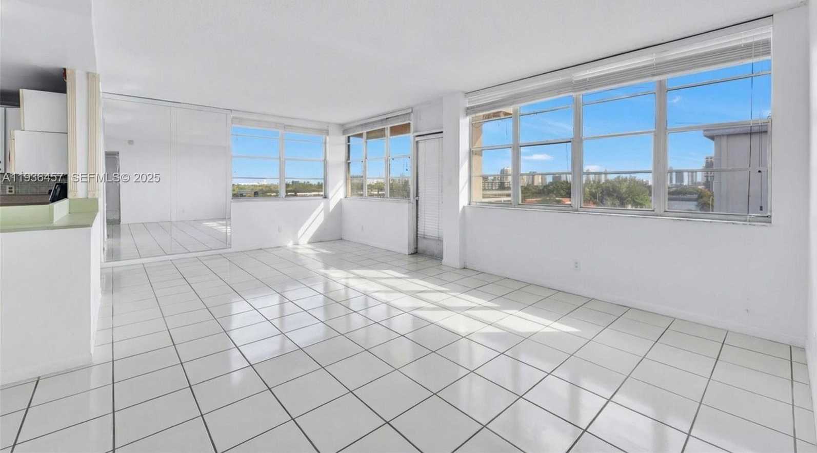 Small Image of 2025 NORTH EAST 164TH ST #809, North Miami Beach Number 2