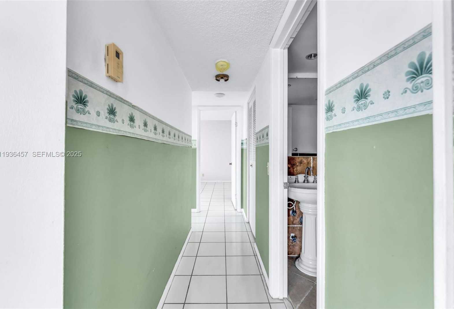 Small Image of 2025 NORTH EAST 164TH ST #809, North Miami Beach Number 9