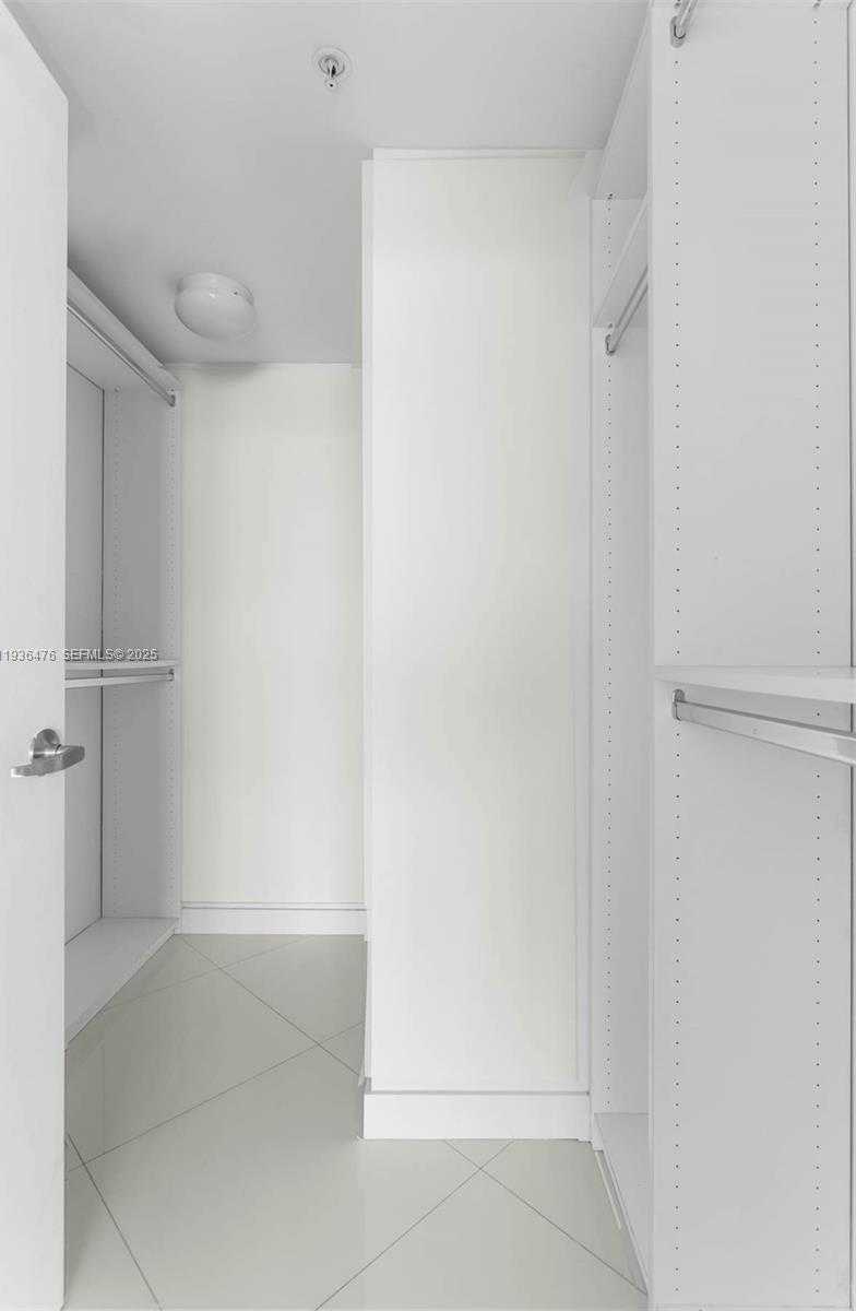 Small Image of 60 SOUTH WEST 13TH ST #3213, Miami Number 18