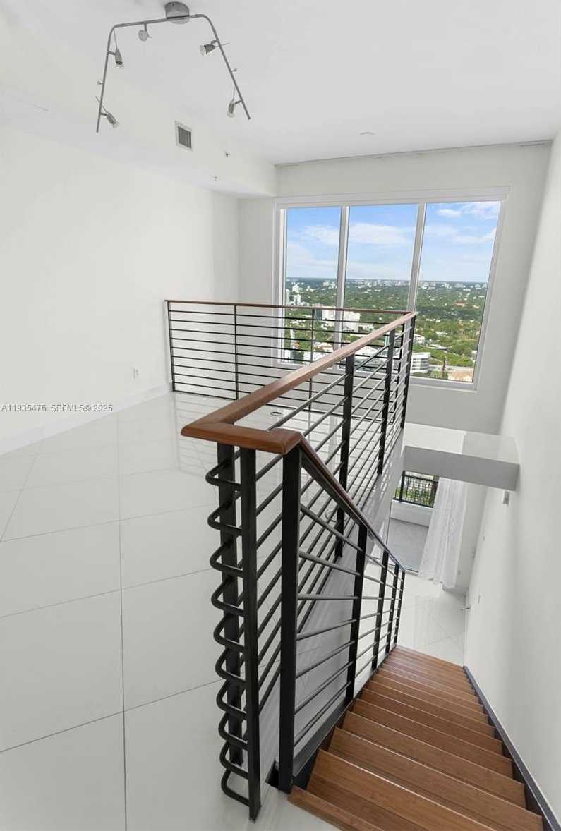 Small Image of 60 SOUTH WEST 13TH ST #3213, Miami Number 7