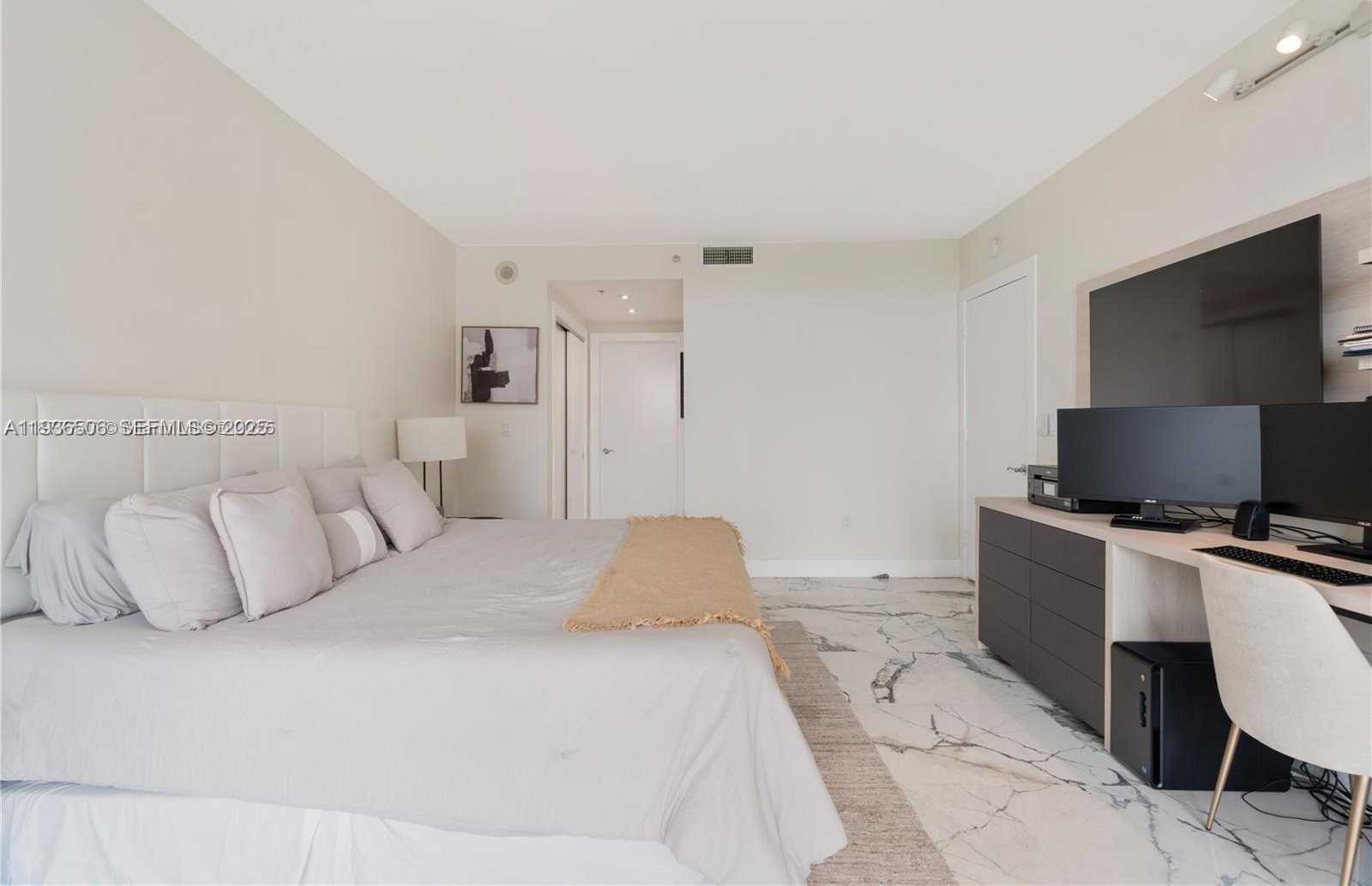 Small Image of 3400 SOUTH WEST 27TH AVE #605, Miami Number 17