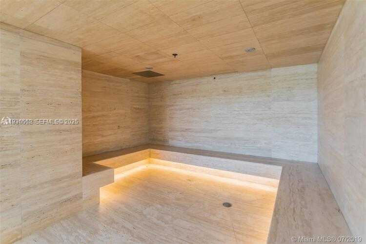 Small Image of 17301 BISCAYNE BLVD #1105, North Miami Beach Number 46