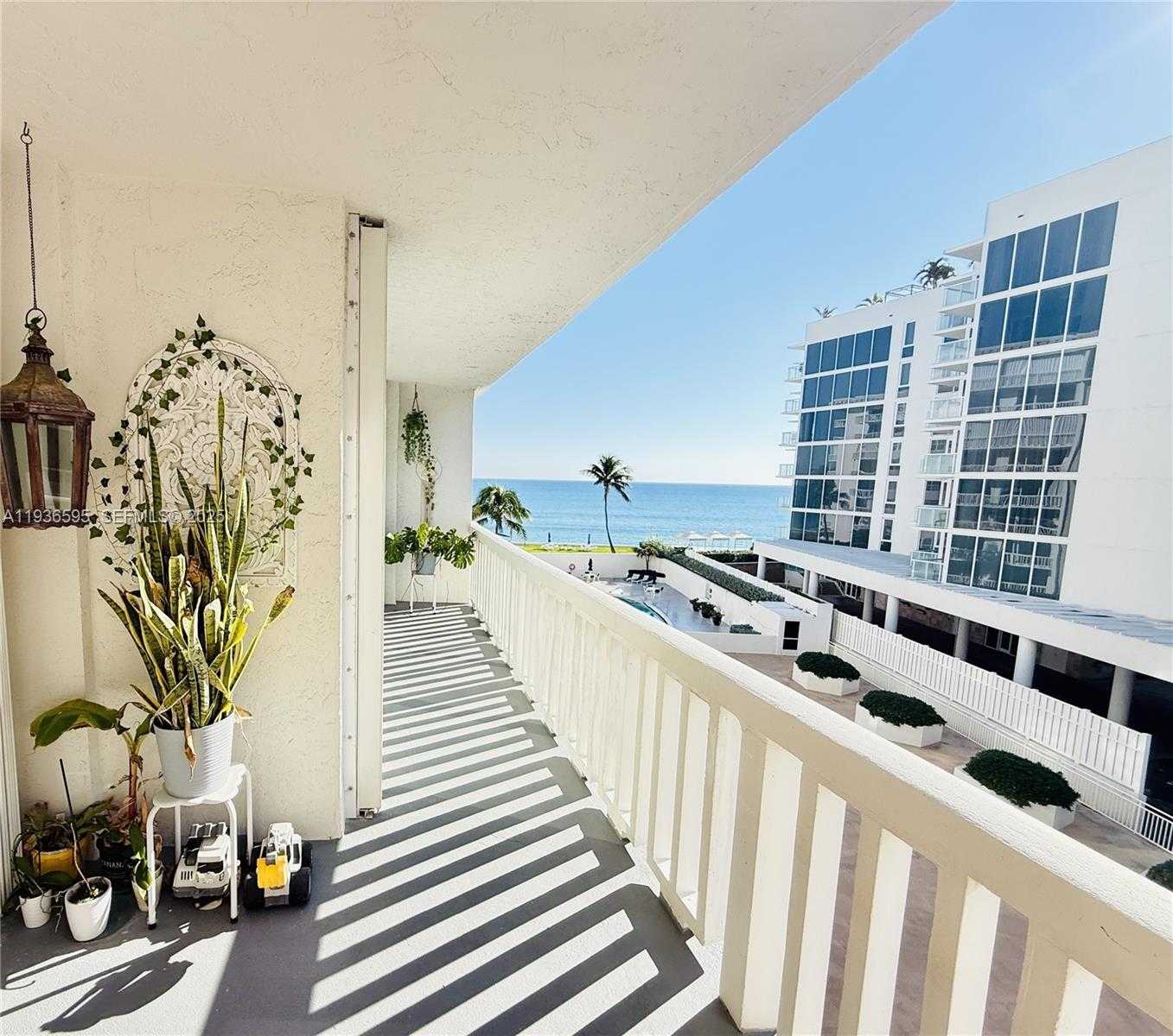 Small Image of 3570 SOUTH OCEAN BLVD #506, South Palm Beach Number 13