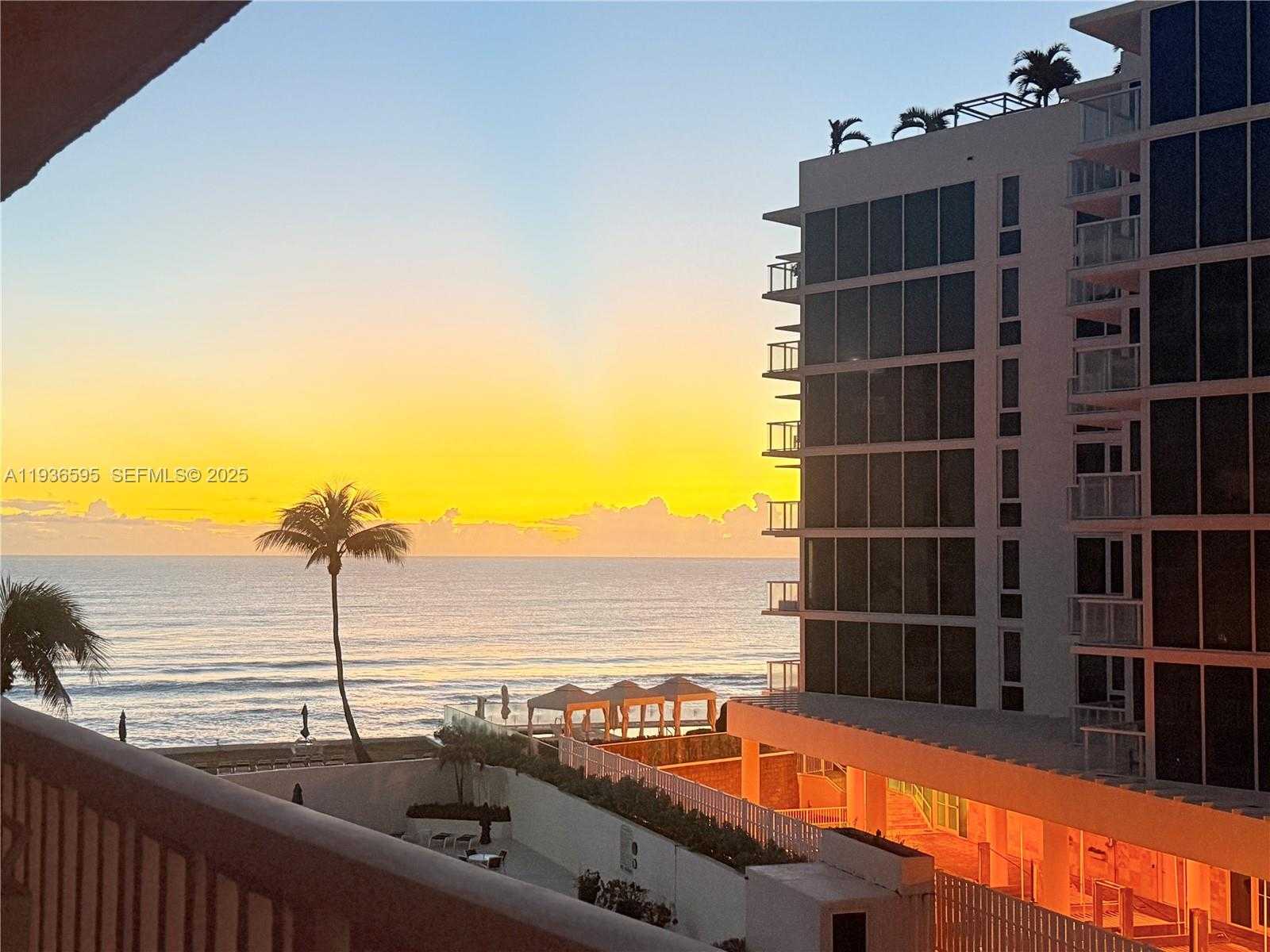 Small Image of 3570 SOUTH OCEAN BLVD #506, South Palm Beach Number 19