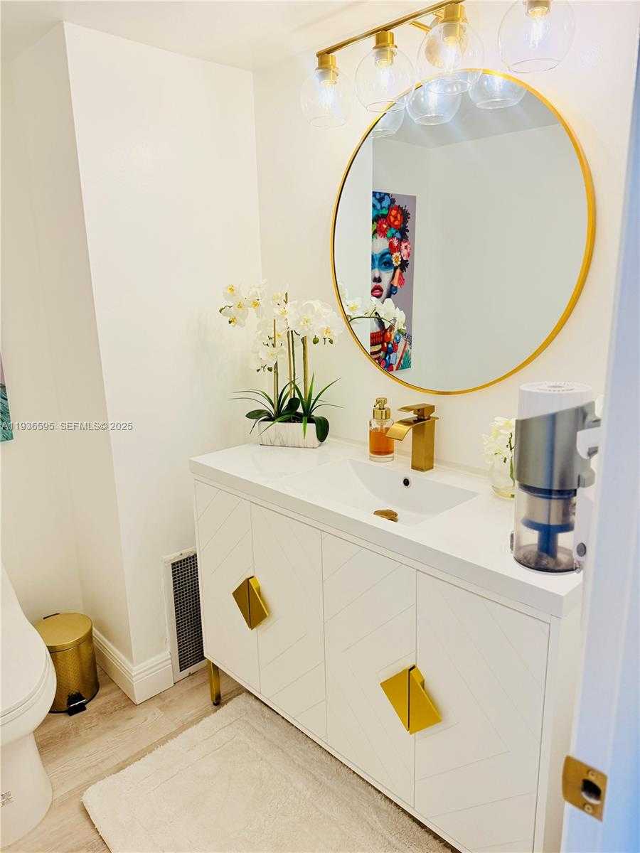 Small Image of 3570 SOUTH OCEAN BLVD #506, South Palm Beach Number 5