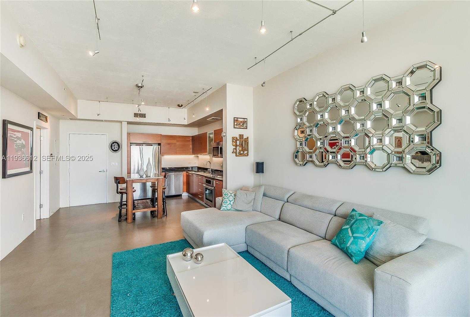 Small Image of 3470 EAST COAST AVE #H1903, Miami Number 10