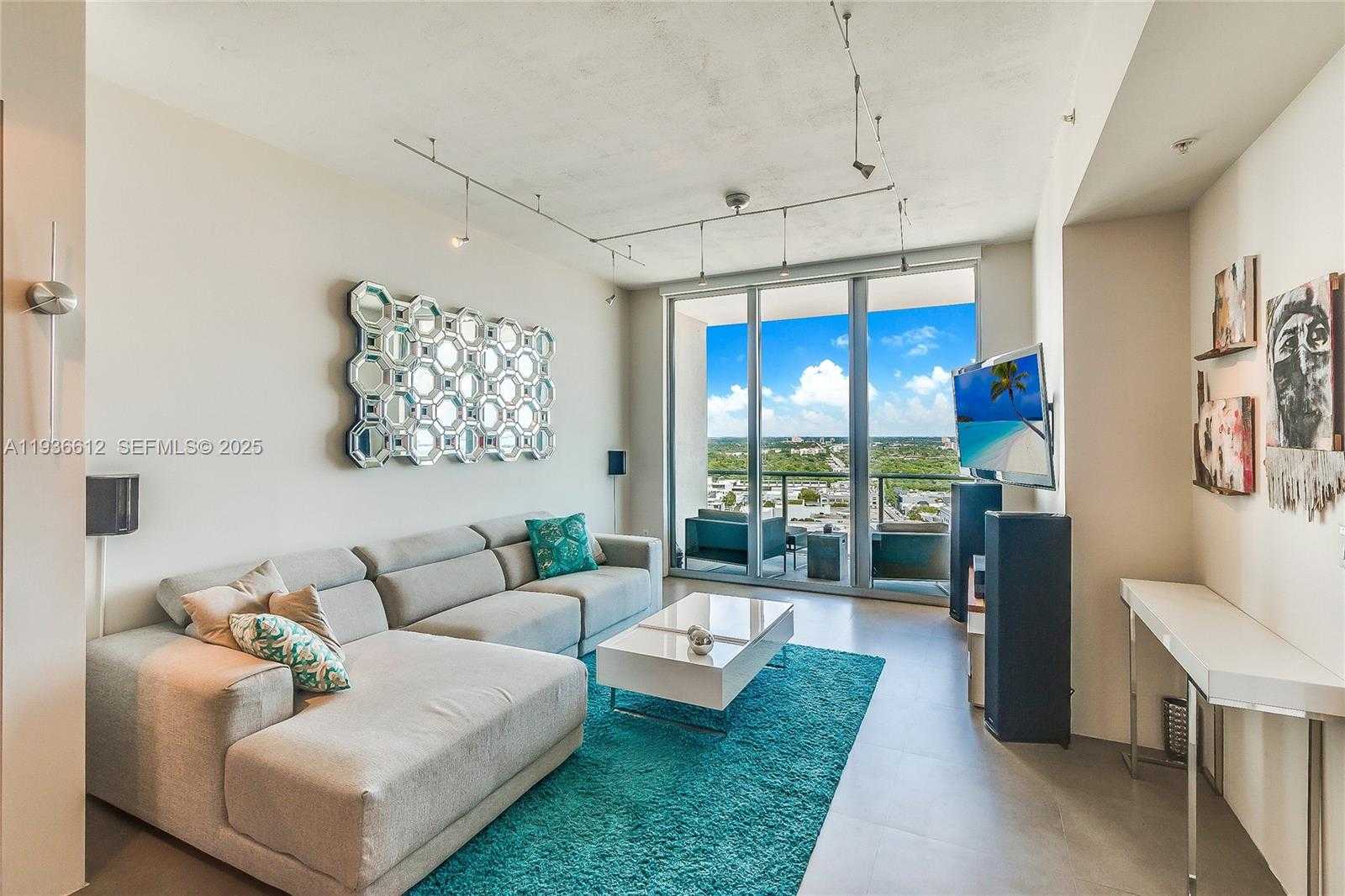 Small Image of 3470 EAST COAST AVE #H1903, Miami Number 4