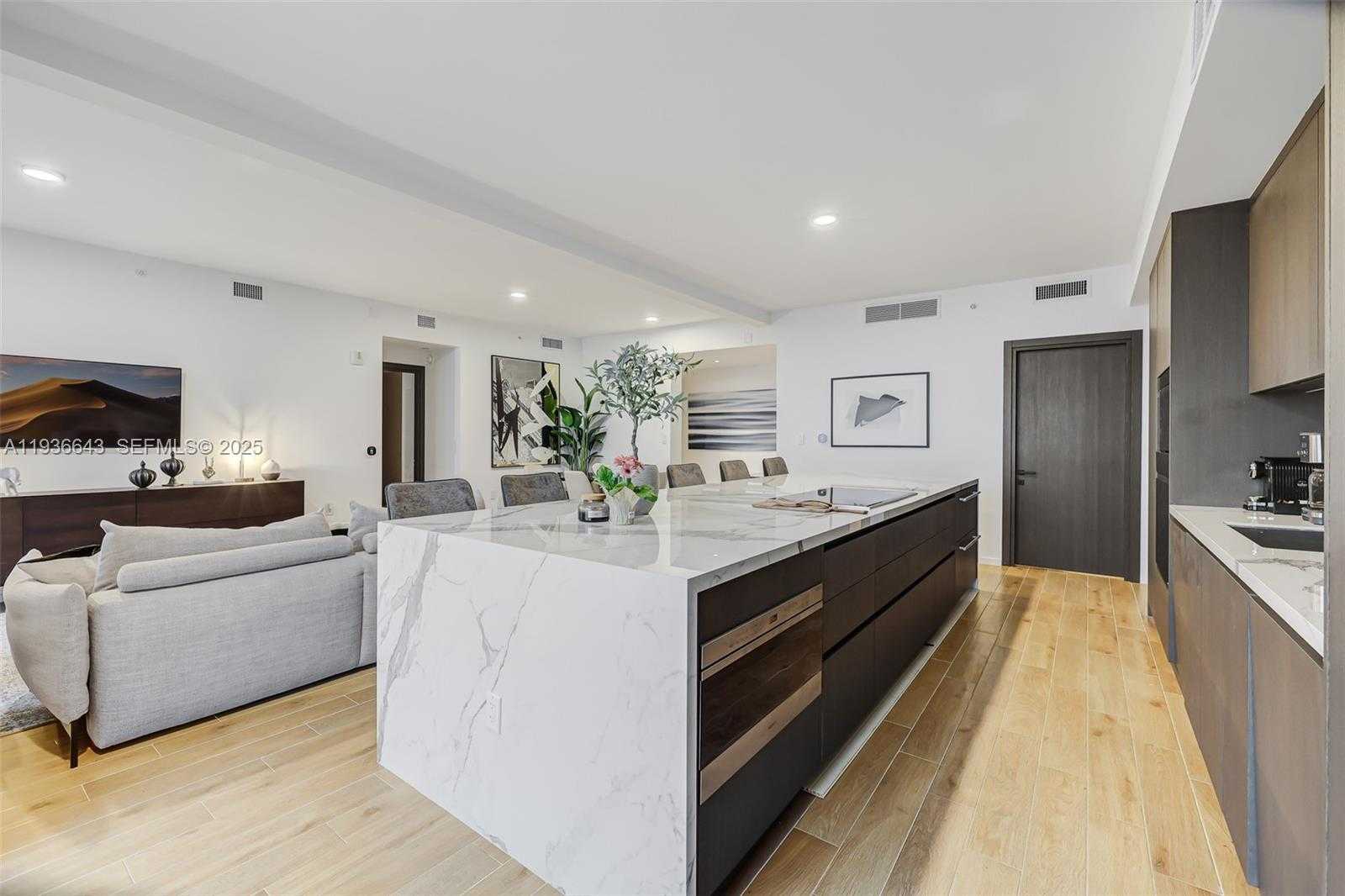 Small Image of 398 NORTH EAST 5TH ST #3718-3719, Miami Number 10