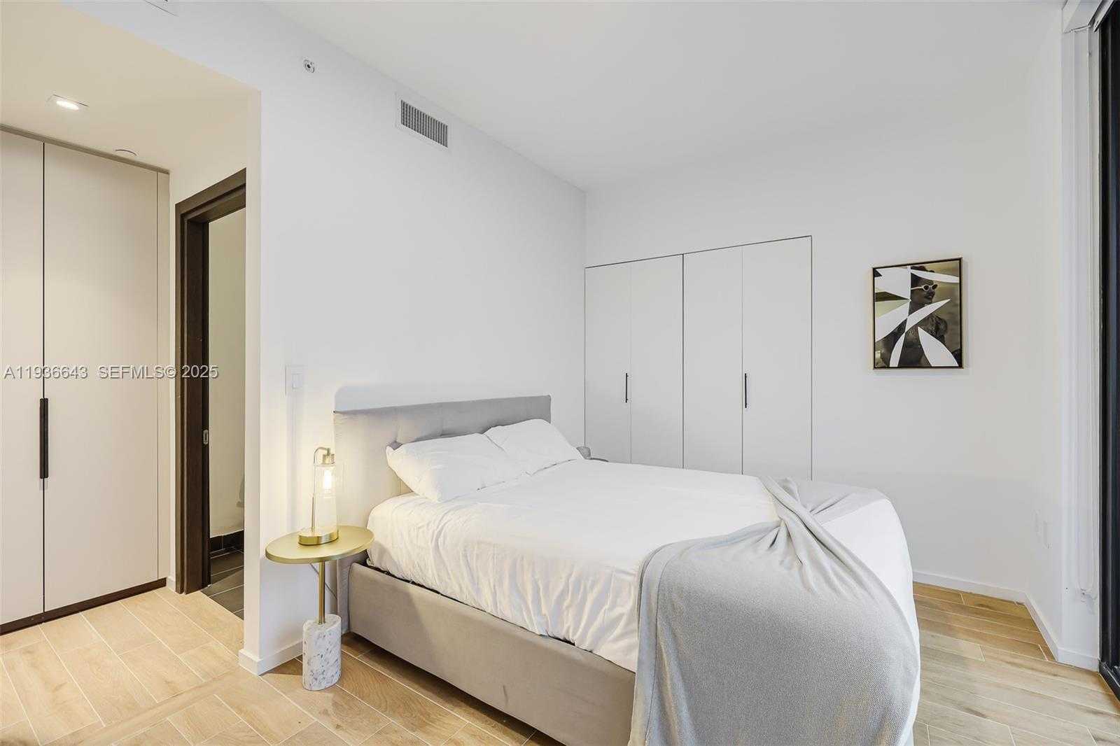 Small Image of 398 NORTH EAST 5TH ST #3718-3719, Miami Number 13