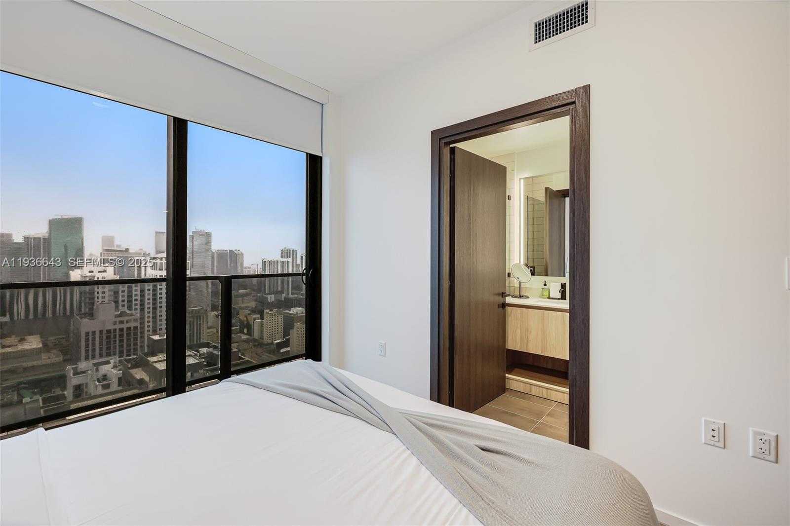 Small Image of 398 NORTH EAST 5TH ST #3718-3719, Miami Number 20