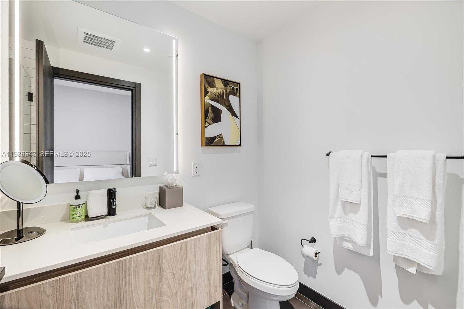 Small Image of 398 NORTH EAST 5TH ST #3718-3719, Miami Number 22