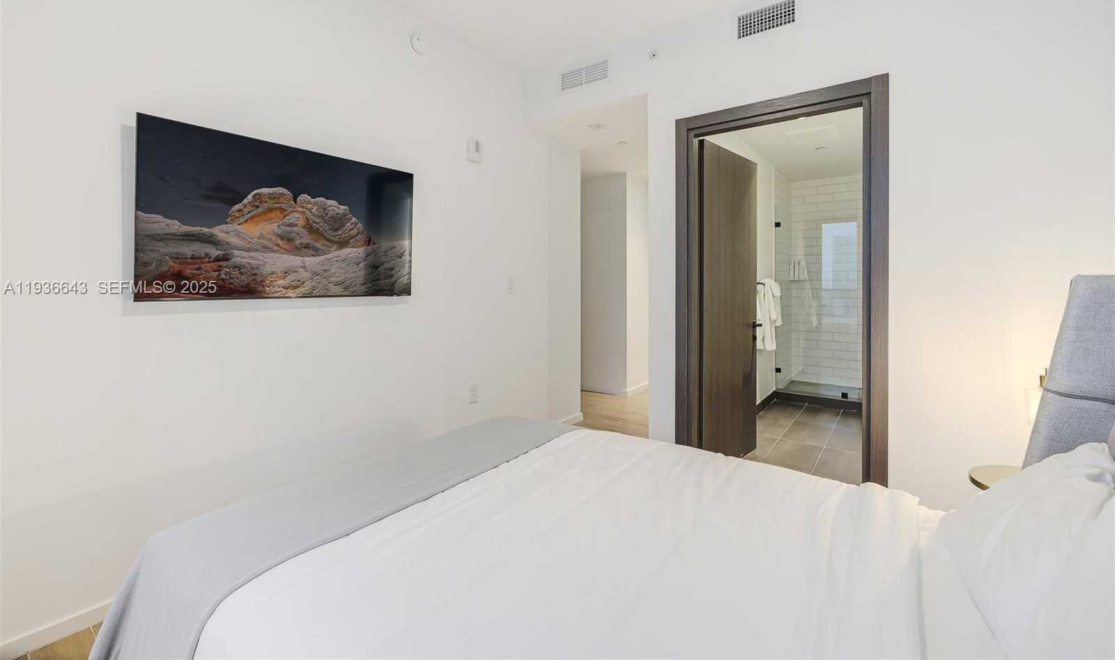 Small Image of 398 NORTH EAST 5TH ST #3718-3719, Miami Number 26