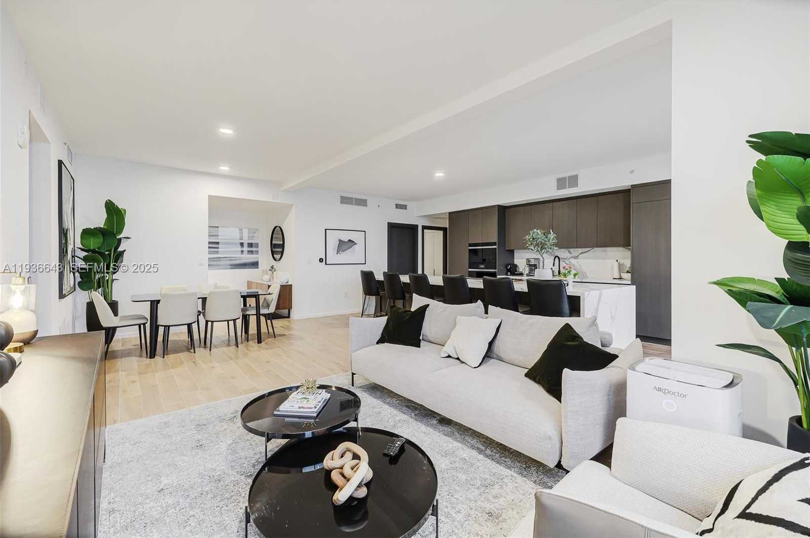 Small Image of 398 NORTH EAST 5TH ST #3718-3719, Miami Number 9