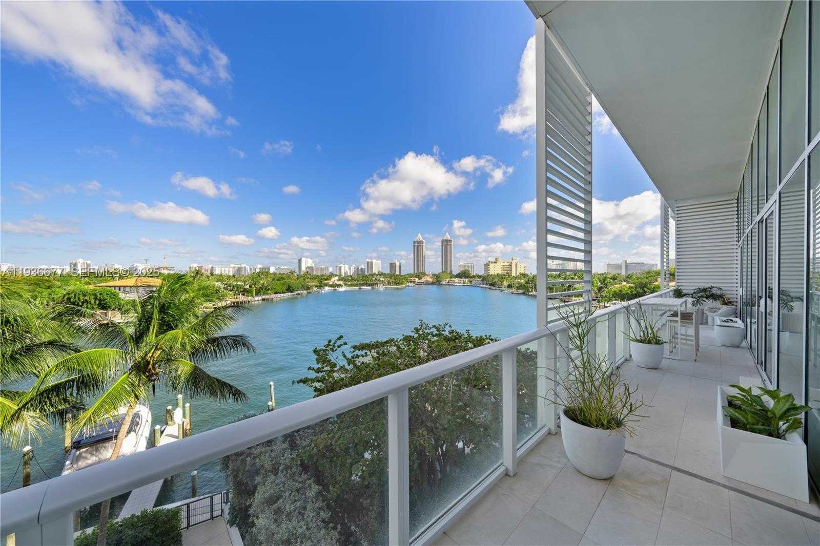 Small Image of 4701 NORTH MERIDIAN AVE #304, Miami Beach Number 17