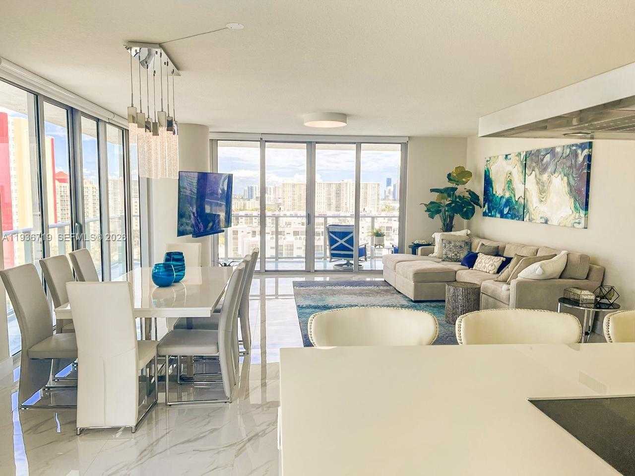 Imagen de Pequeño Objeto