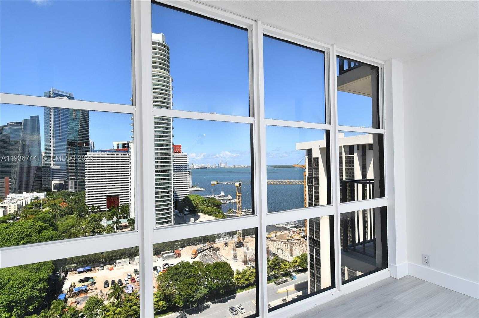Small Image of 1901 BRICKELL AVE #B2209, Miami Number 3