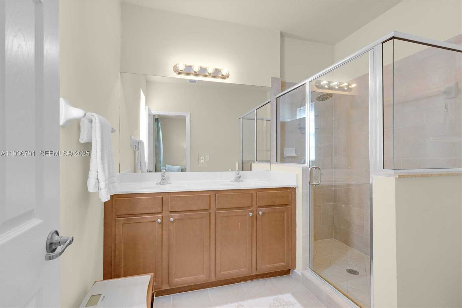 Small Image of 16789 SOUTH WEST 96TH ST, Miami Number 17