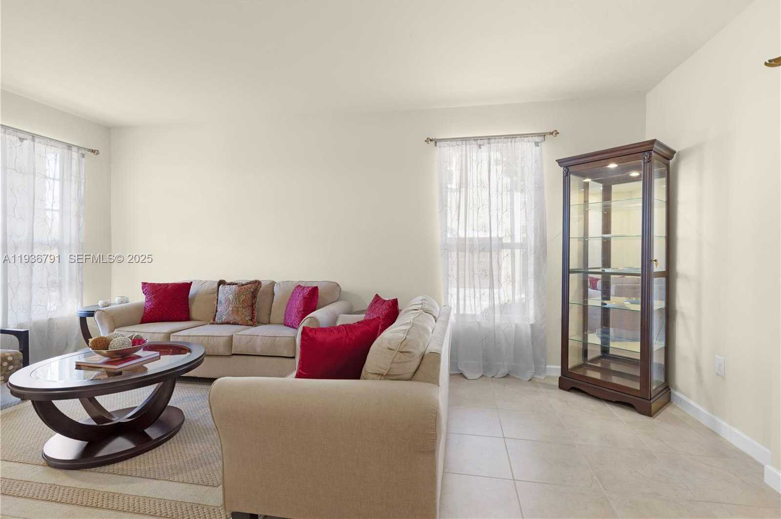 Small Image of 16789 SOUTH WEST 96TH ST, Miami Number 27