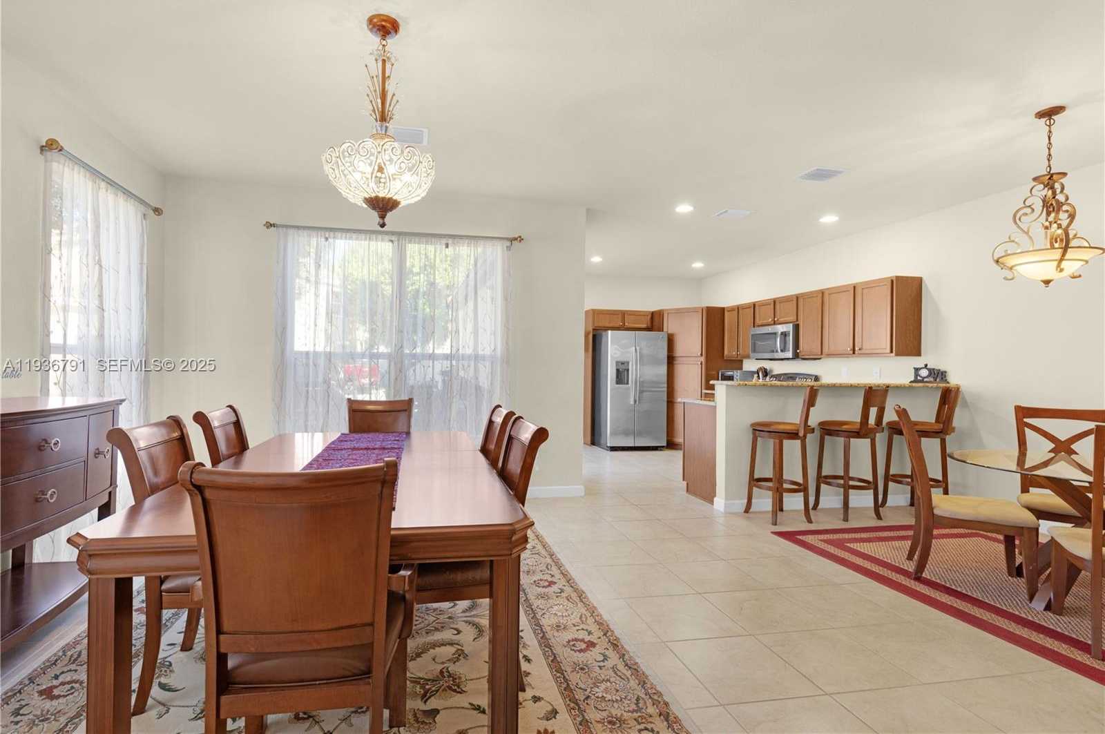 Small Image of 16789 SOUTH WEST 96TH ST, Miami Number 3