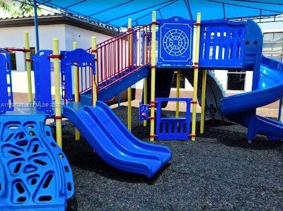 Small Image of 16789 SOUTH WEST 96TH ST, Miami Number 45