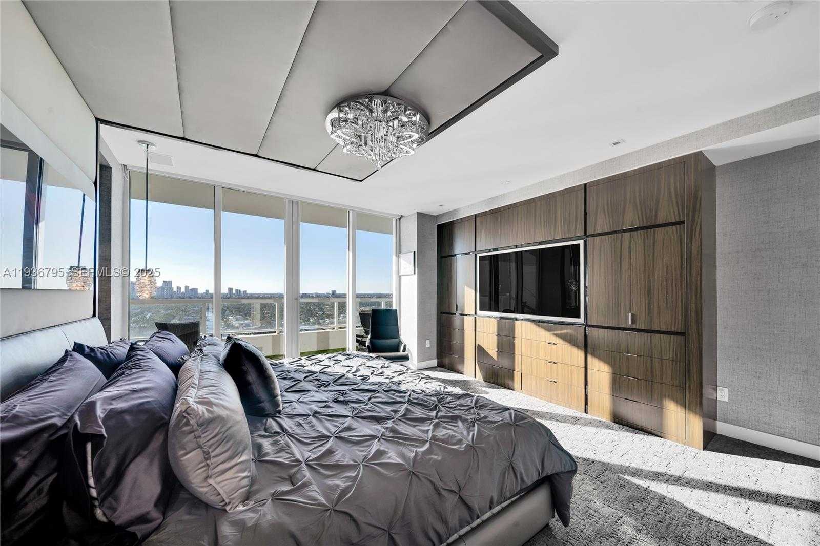 Small Image of 1 NORTH FORT LAUDERDALE BEACH BLVD #1906, Fort Lauderdale Number 36