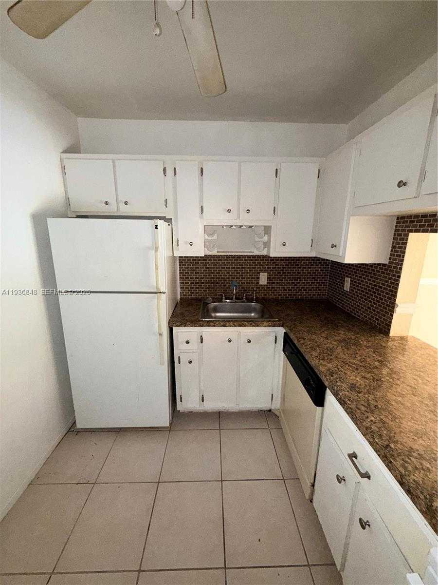 Small Image of 9972 SOUTH WEST 88TH ST #1125, Miami Number 13
