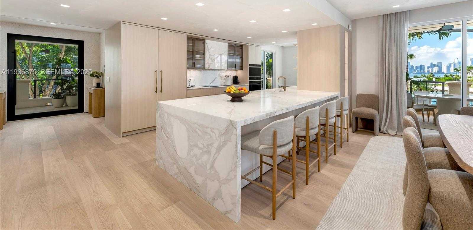 Small Image of 2521 FISHER ISLAND DR #6201, Miami Beach Number 12