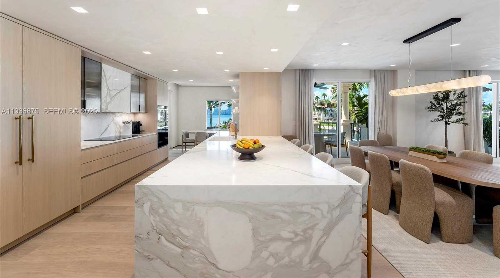 Small Image of 2521 FISHER ISLAND DR #6201, Miami Beach Number 13