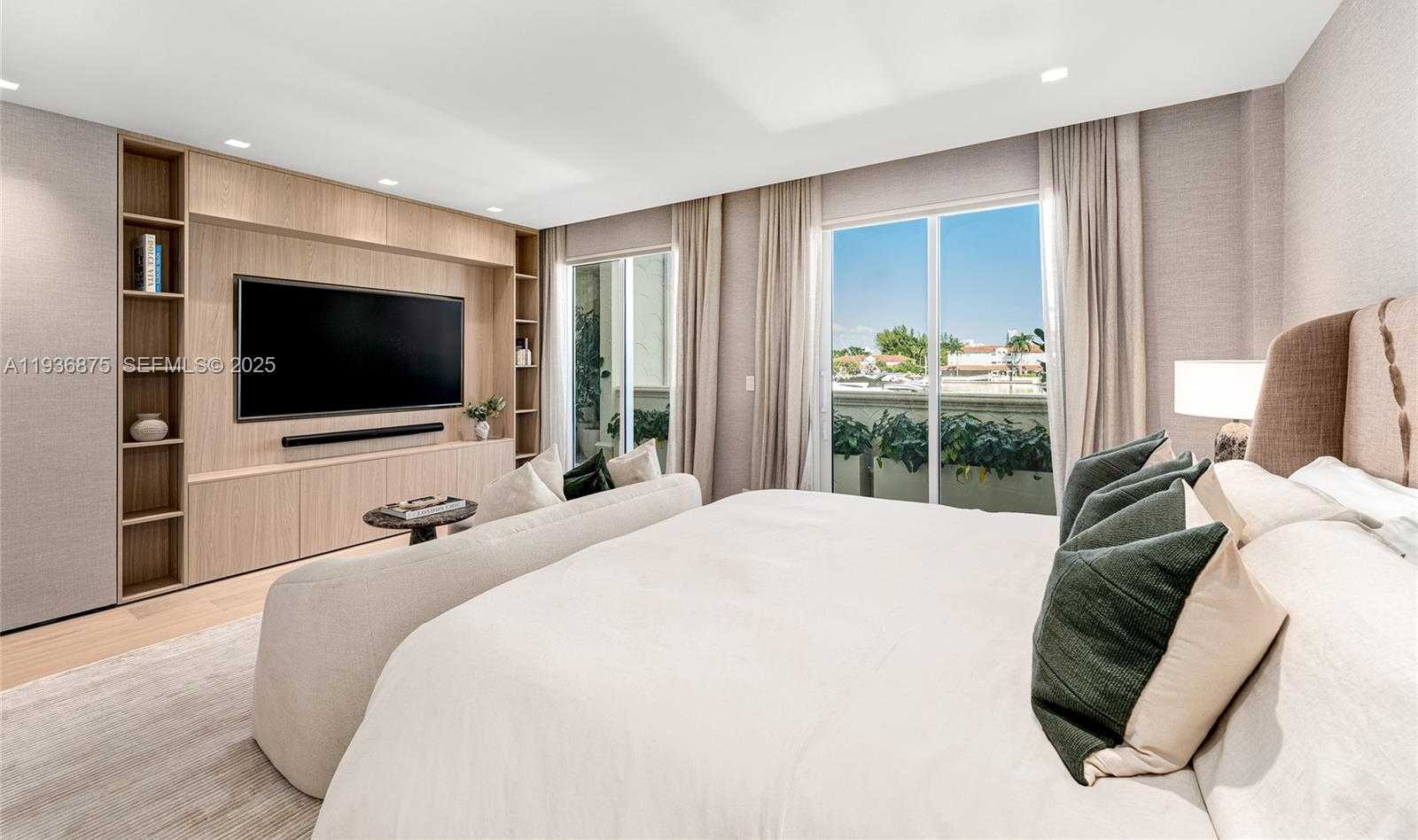 Small Image of 2521 FISHER ISLAND DR #6201, Miami Beach Number 24