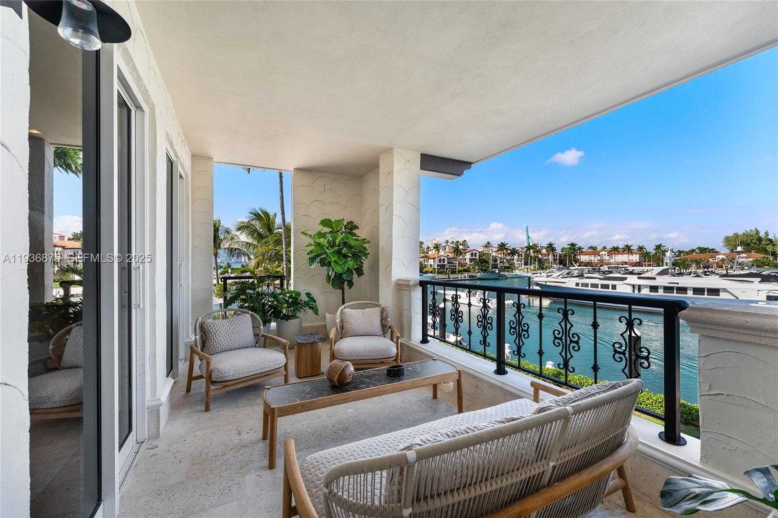 Small Image of 2521 FISHER ISLAND DR #6201, Miami Beach Number 25