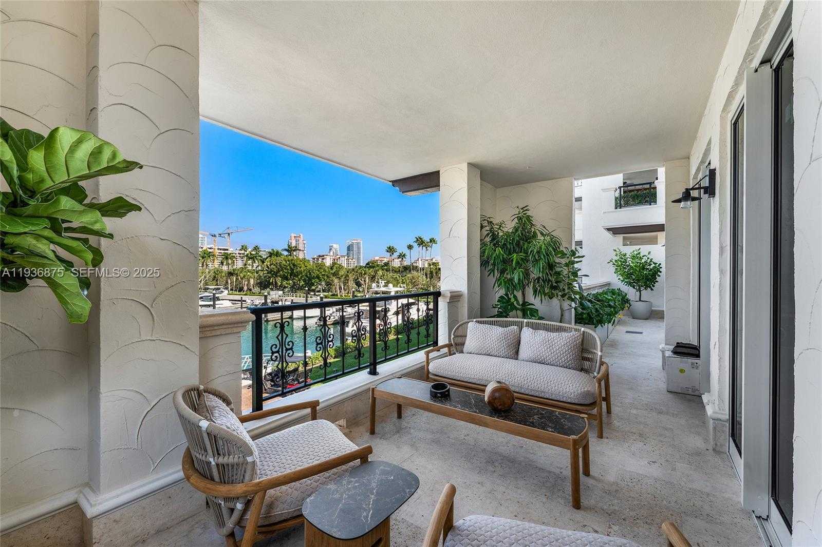 Small Image of 2521 FISHER ISLAND DR #6201, Miami Beach Number 26